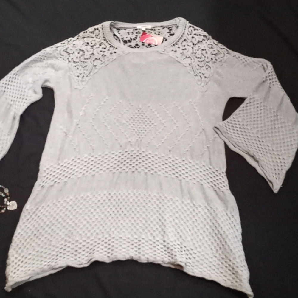 NWT Femine Sweater